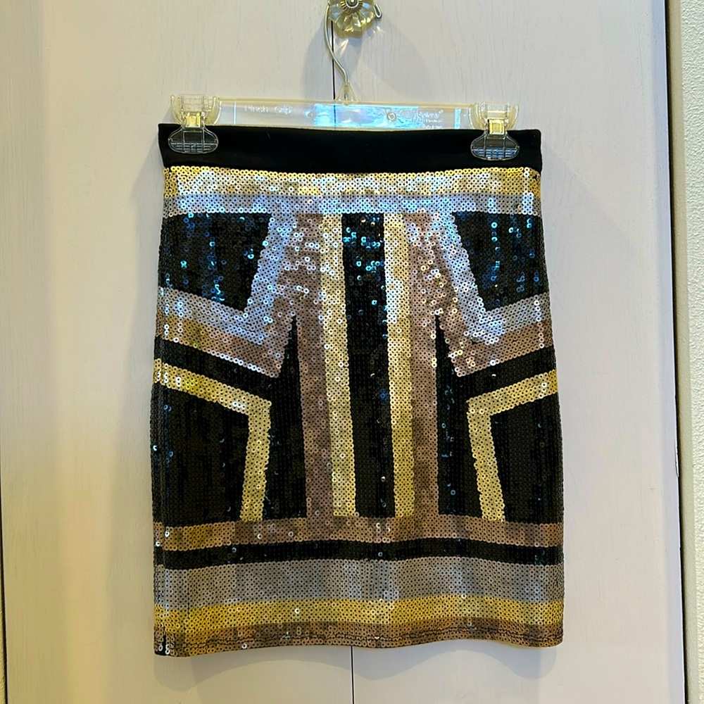 NWT Bebe Sequin Mini Skirt Geometric  Gold Black Silver